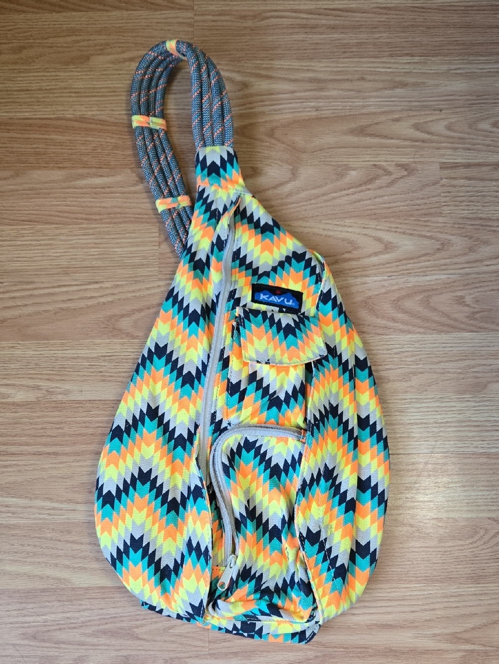 Kavu Chevron Rope Sling in Yellow Navy Cream